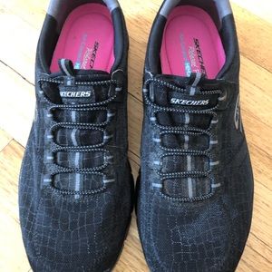 Skechers Empire D’lux rock around. Black. Size 10